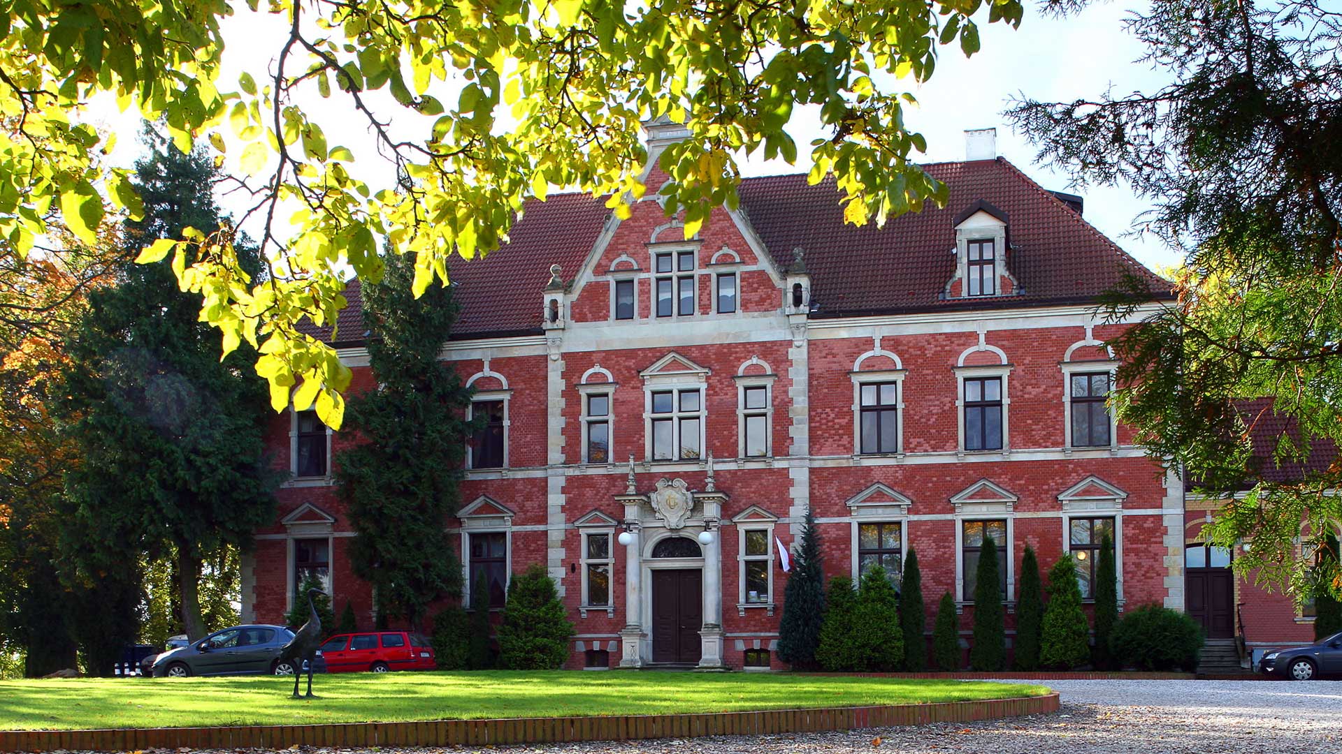 Pałac hotel Gdańsk pokoje noclegi restauracja konferencje Polska